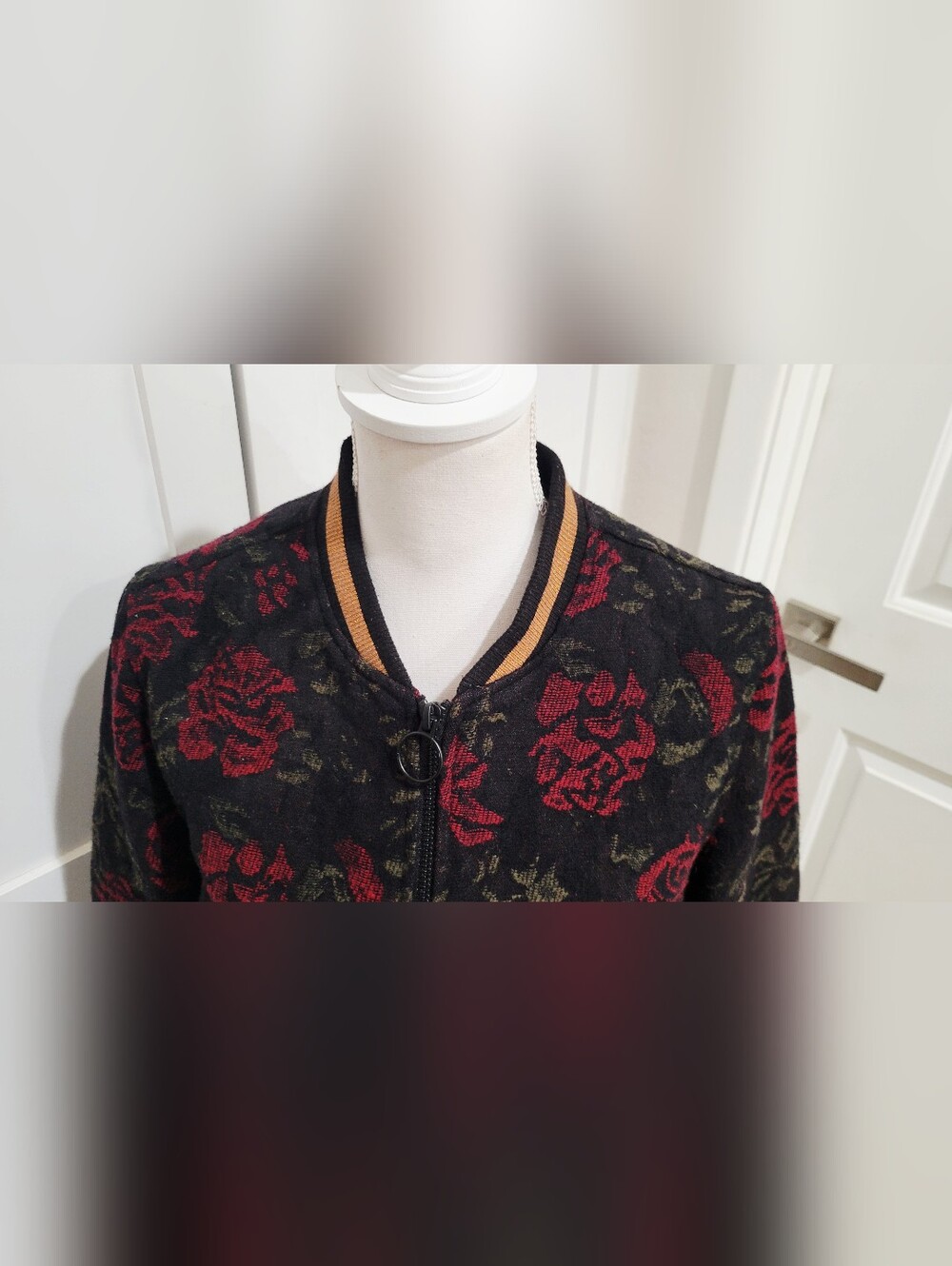 Sanctuary Rose Seduction Black & Red Floral Bomber Jacket | Size Medium - Picture 3 of 8